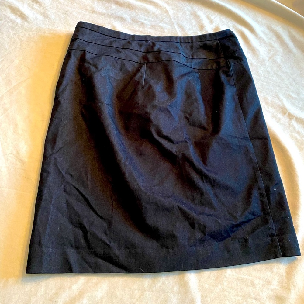 Women’s navy skirt